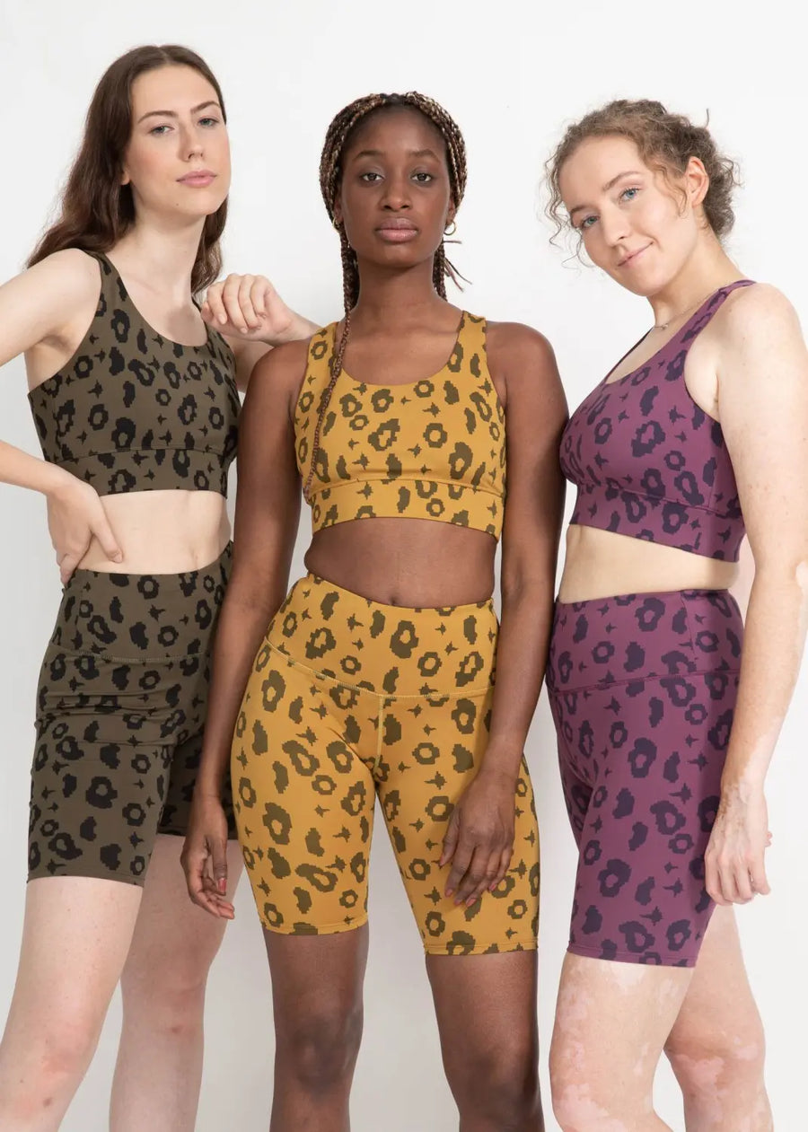 boochen eco-friendly bike shorts in green leopard, sustainable fashion, sustainable leggings, shorts, nachhaltige shorts im grün Leopard