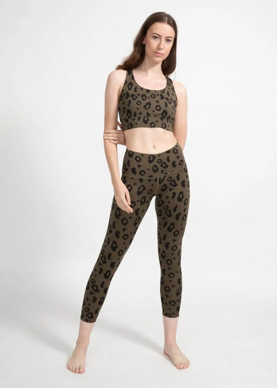 boochen eco-friendly leggings in green leopard, sustainable fashion, sustainable leggings, yoga, nachhaltige leggings im grün Leopard